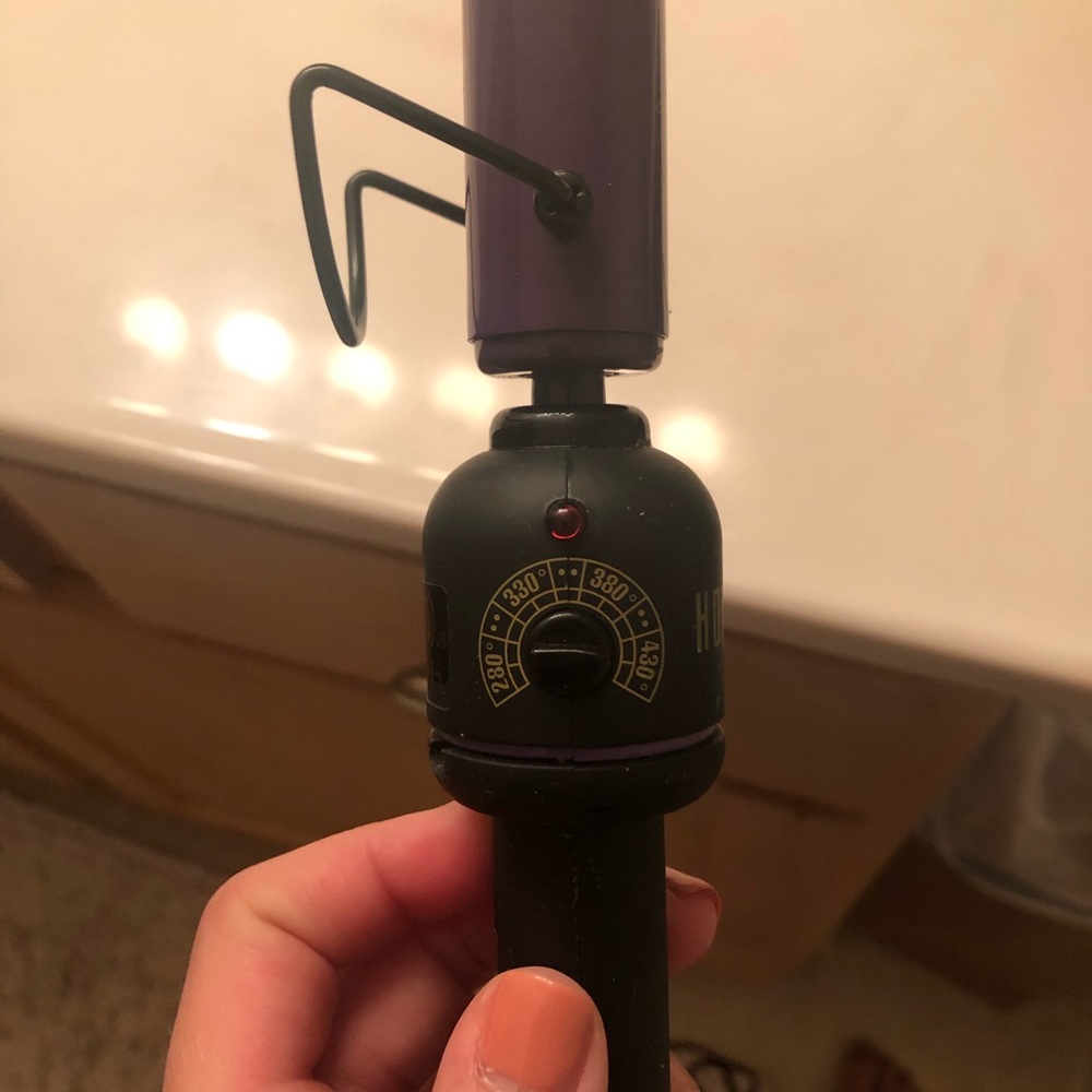 Hot tools curling iron